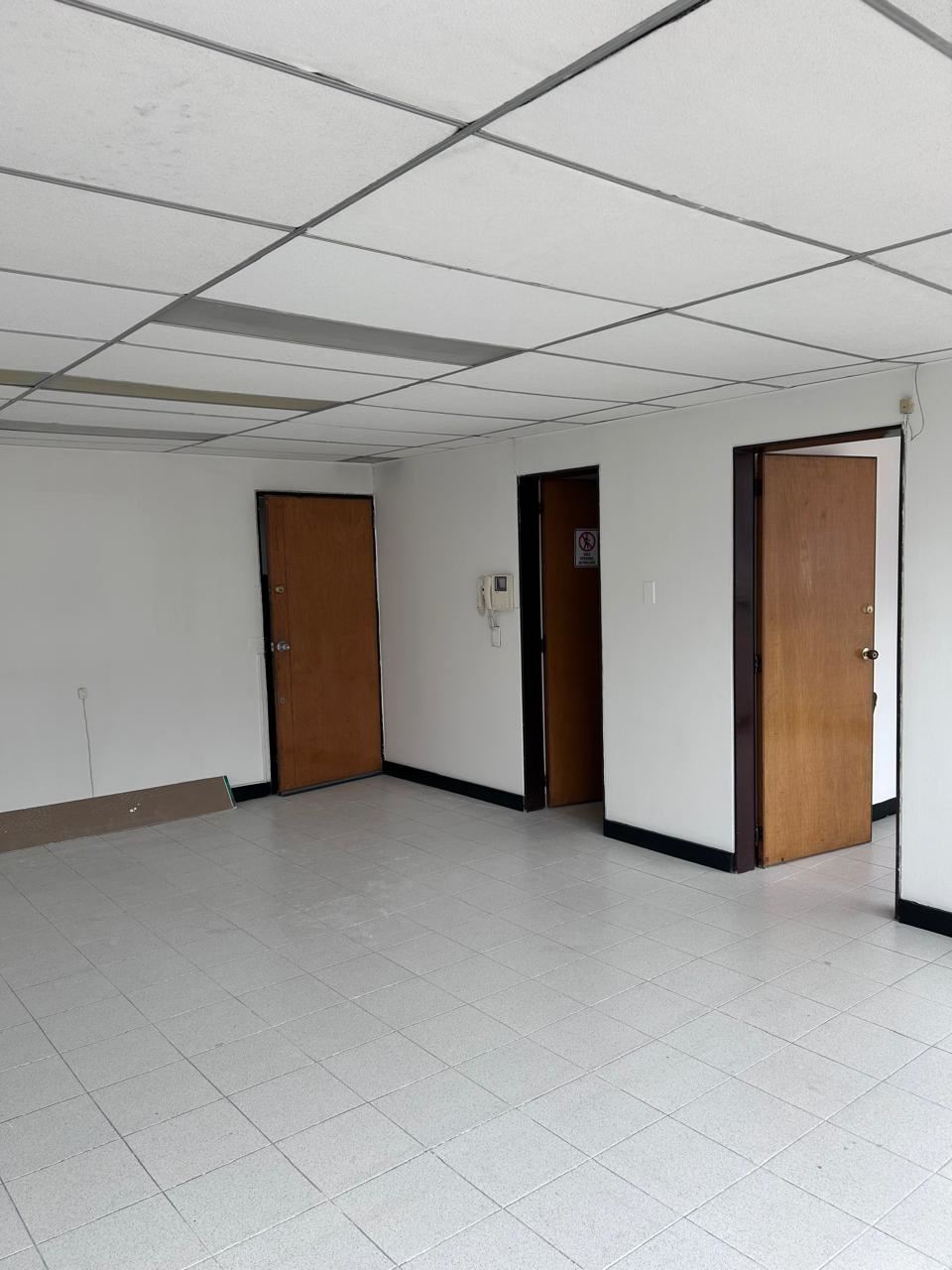 Oficina en Arriendo - Bogota, LAGO GAITÁN 6102