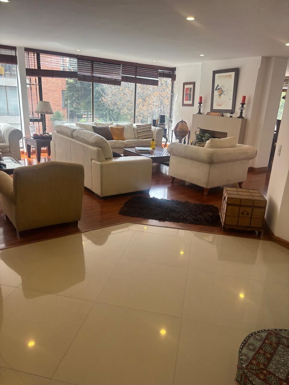 Apartamento en Arriendo - Bogota, SANTA BÁRBARA CENTRAL 5484