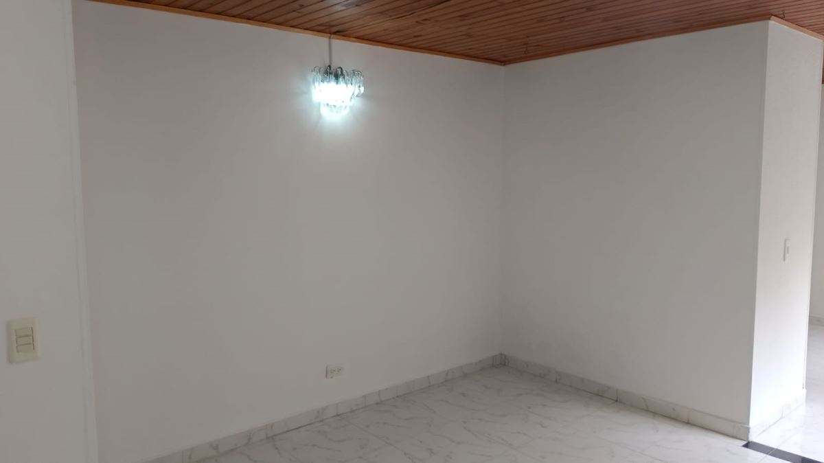 Apartamento en Arriendo - Bogota, SAN ANTONIO NORTE 4698
