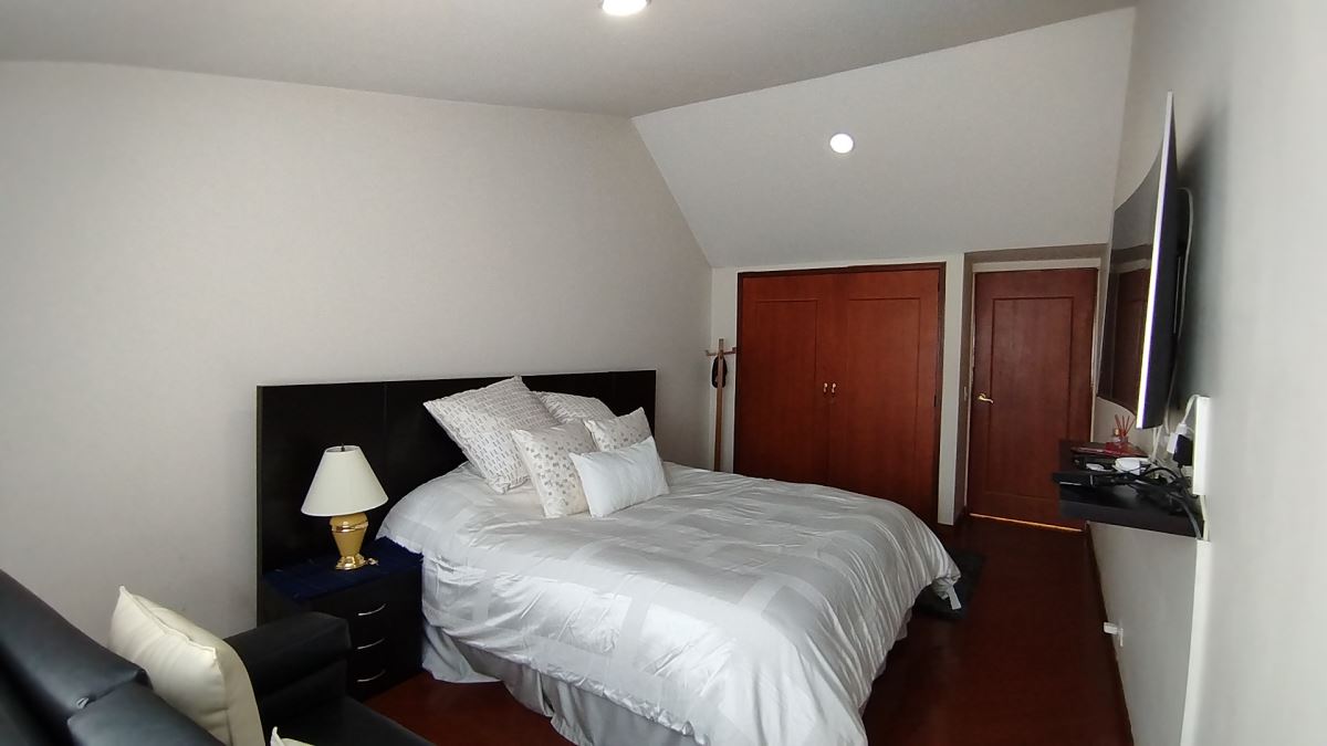 Casa en Arriendo - Bogota, PRADO VERANIEGO NORTE 3908