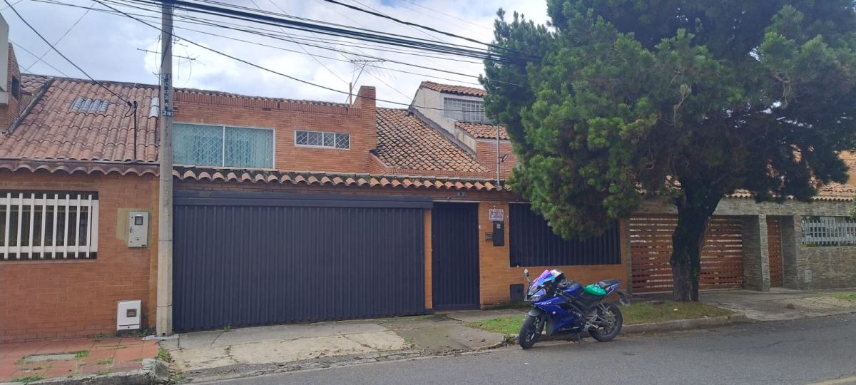 Casa en Arriendo - Bogota, ANDES NORTE 2523