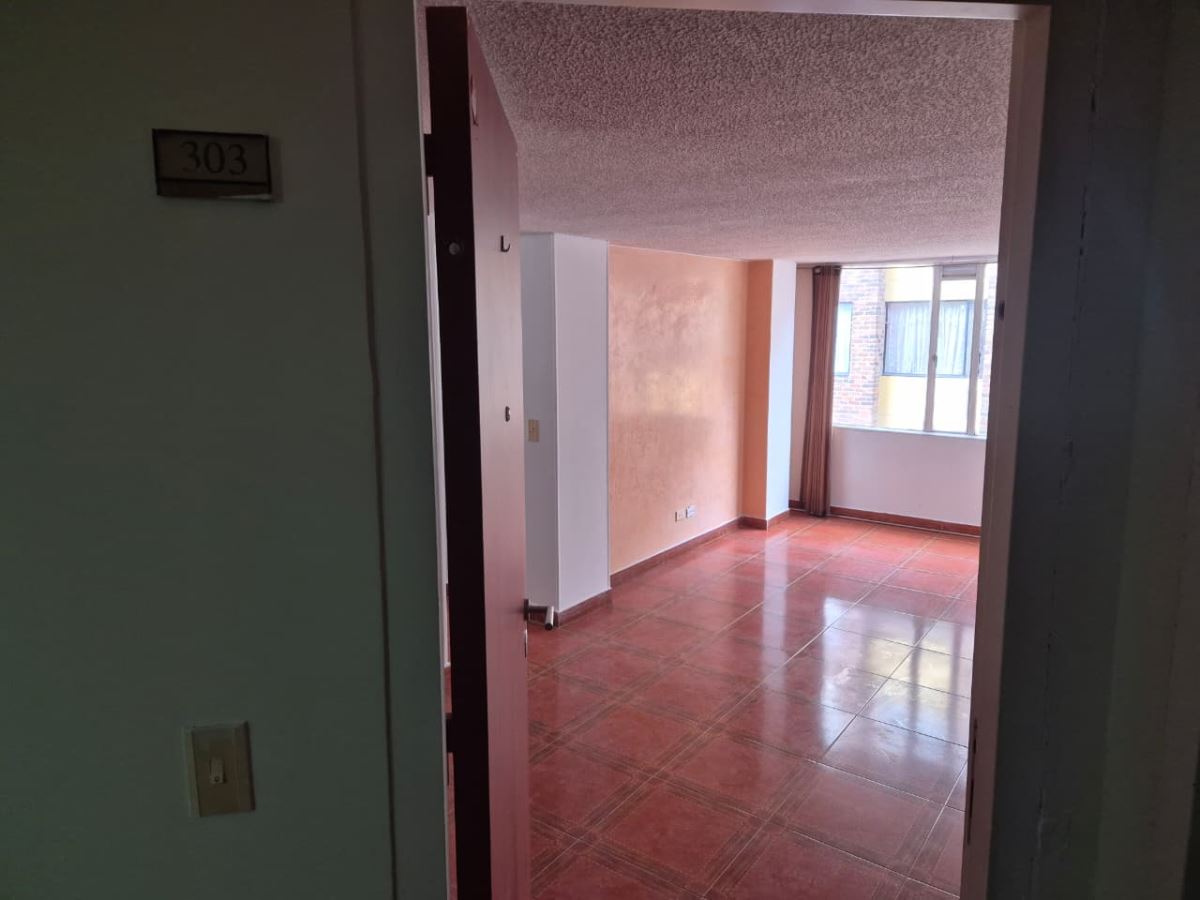 Apartamento en Arriendo - Bogota, SANTA TERESA 2140