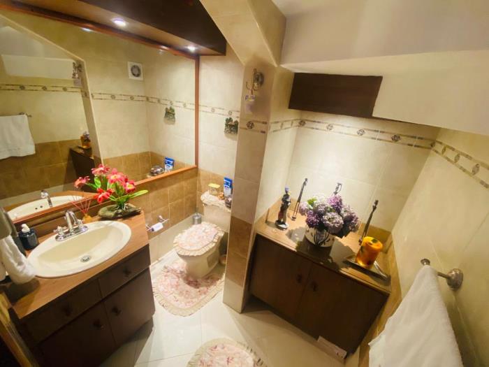 Casa en Venta - Bogota, EL CONTADOR 2384
