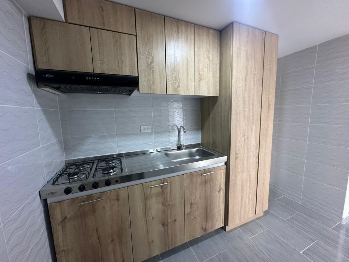 Apartamento en Arriendo - Bogota, LAS BRISAS 4686