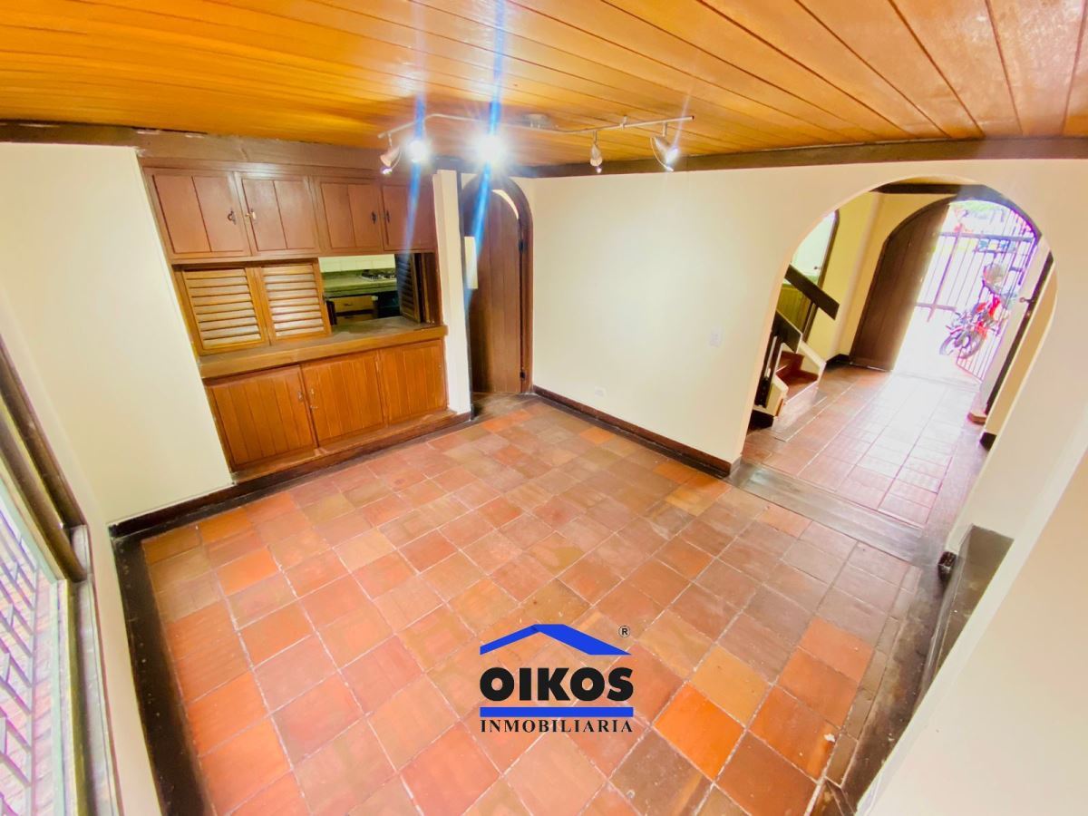 Casa en Arriendo - Bogota, SANTA BÁRBARA CENTRAL 4830