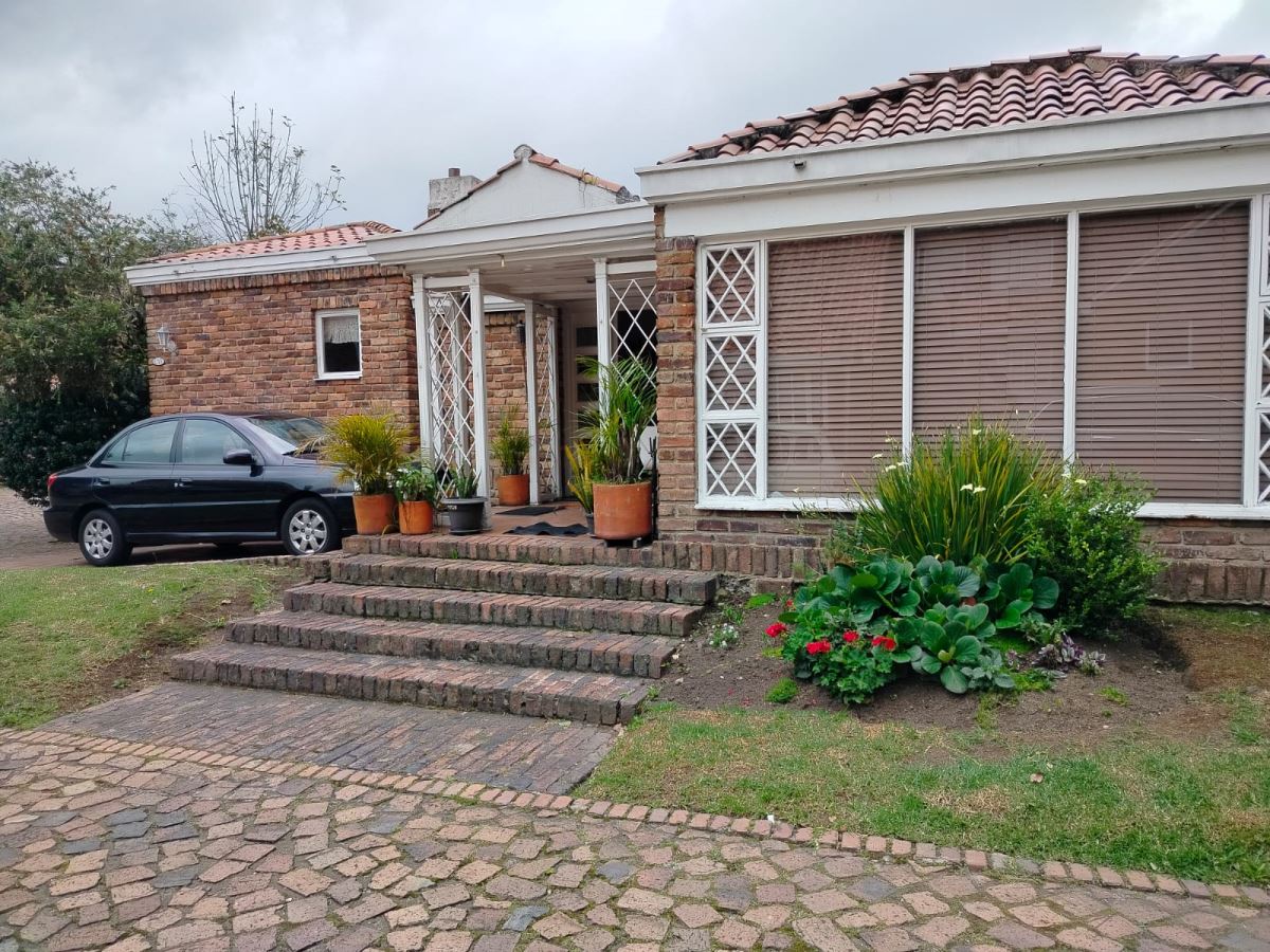 Casa en Venta - Bogota, LA CALLEJA 2436
