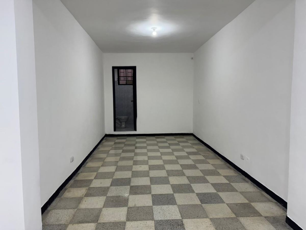 Local en Arriendo - Bogota, QUESADA 5824