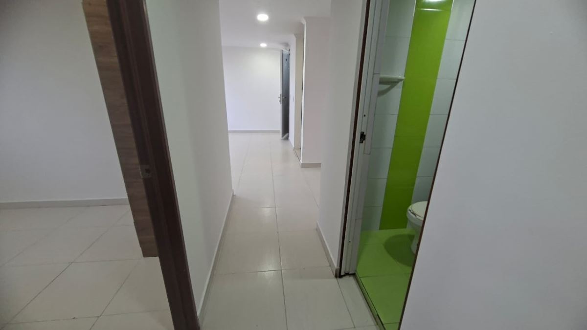Apartamento en Arriendo - Madrid, ALTOS DE MADRID 6343