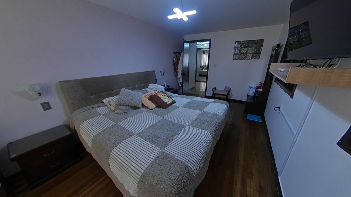 Casa en Venta - Bogota, SANTA ISABEL 2920