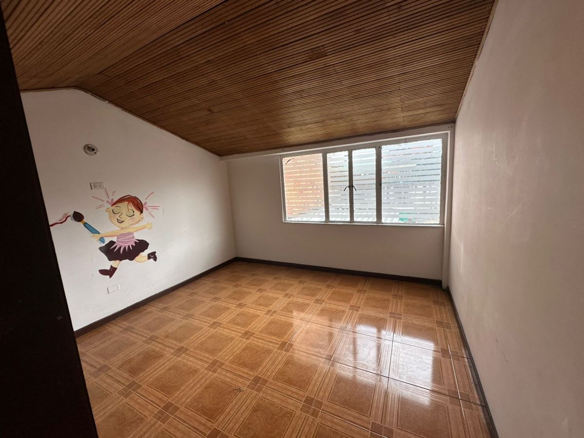 Casa en Arriendo - Bogota, VILLA ALSACIA 5347