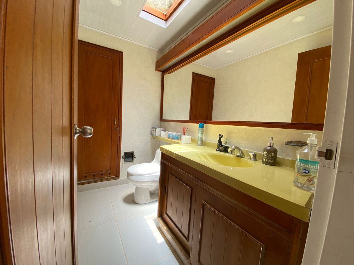 Casa en Arriendo - Bogota, SANTA BÁRBARA 3360