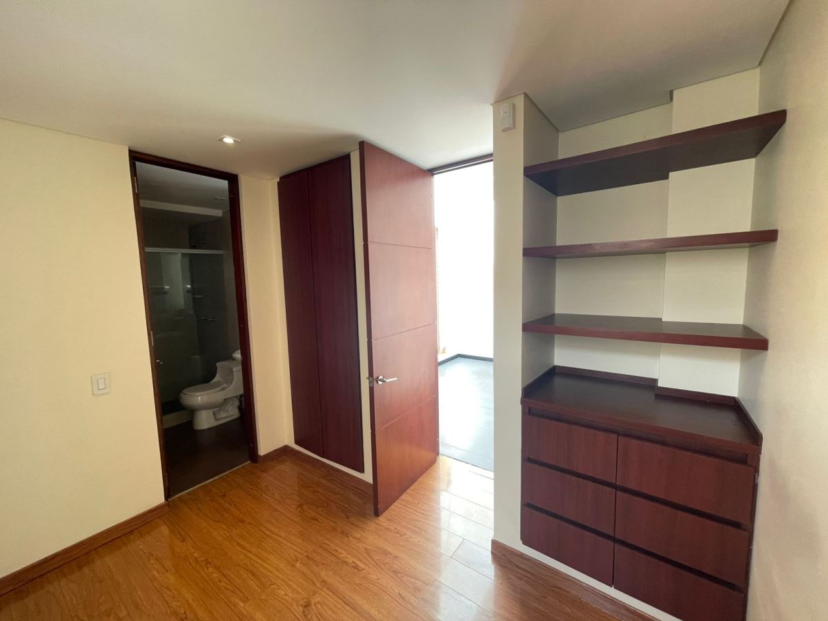 Casa en Arriendo - Bogota, ALHAMBRA 6053
