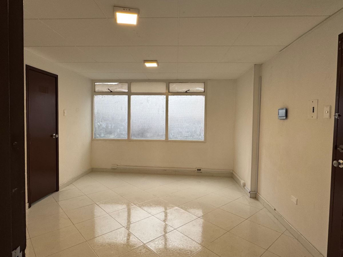 Oficina en Arriendo - Bogota, CHAPINERO NORTE 4735