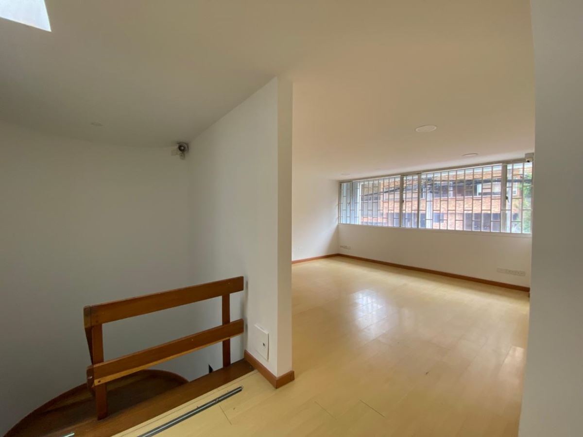 Casa en Arriendo - Bogota, LAGO GAITÁN 4446