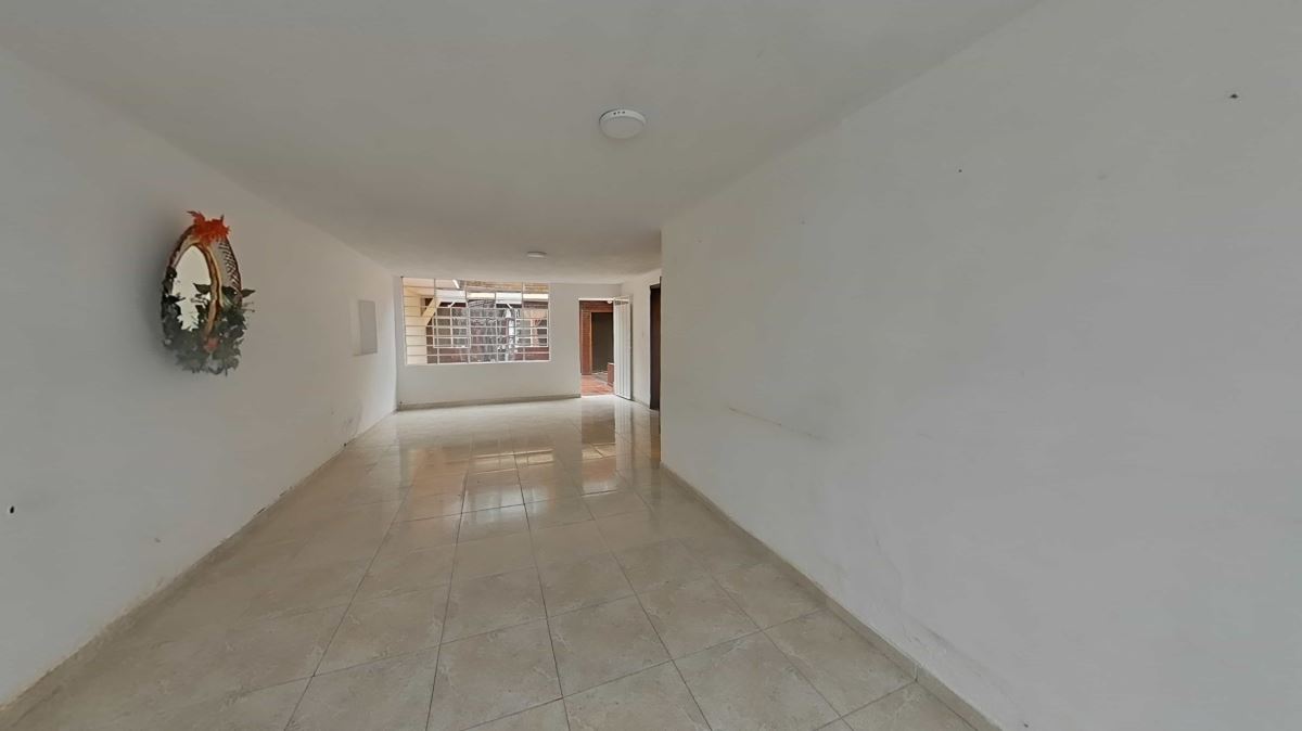Casa en Venta - Bogota, SANTA ISABEL 4284
