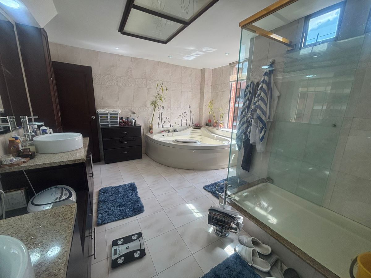 Apartamento en Venta - Bogota, SANTA BÁRBARA CENTRAL 5184