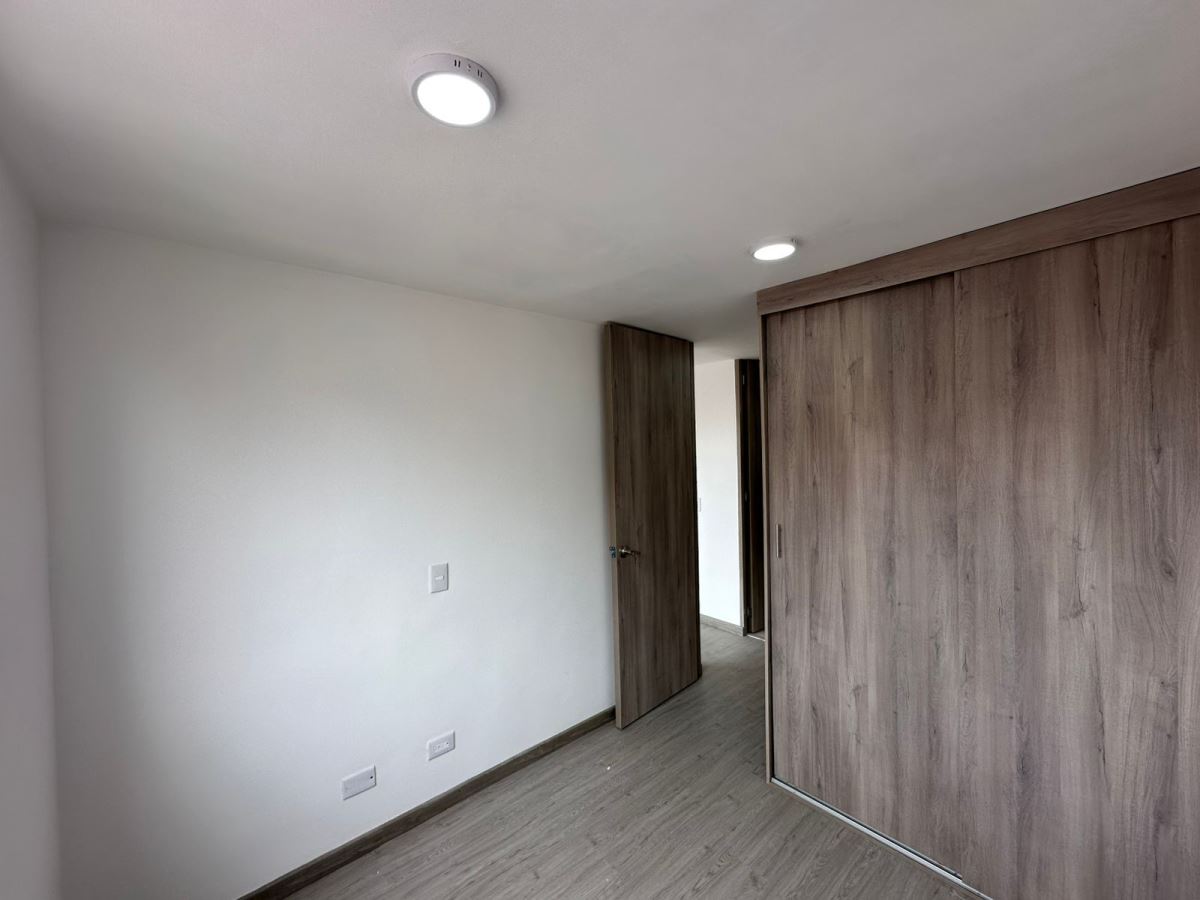 Apartamento en Arriendo - Bogota, HAYUELOS 5315
