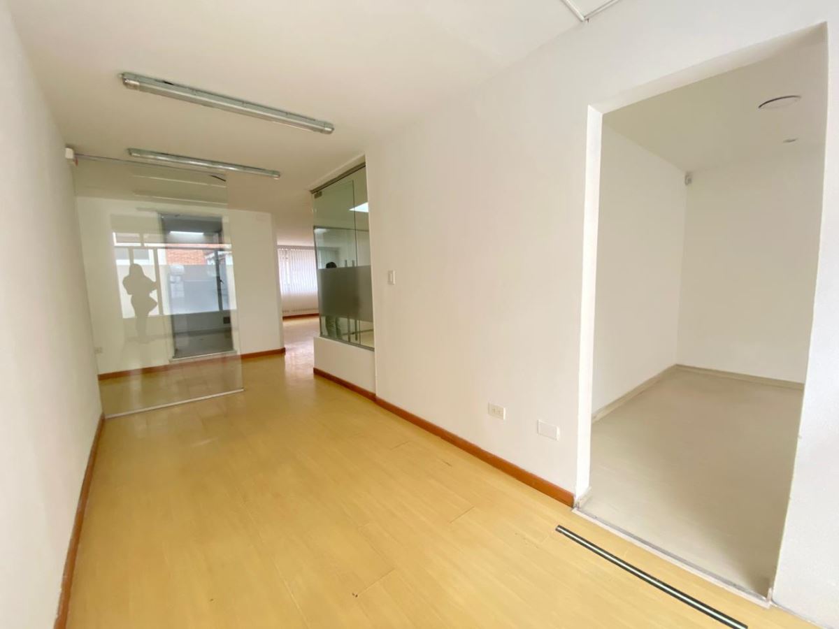 Casa en Arriendo - Bogota, LAGO GAITÁN 4446