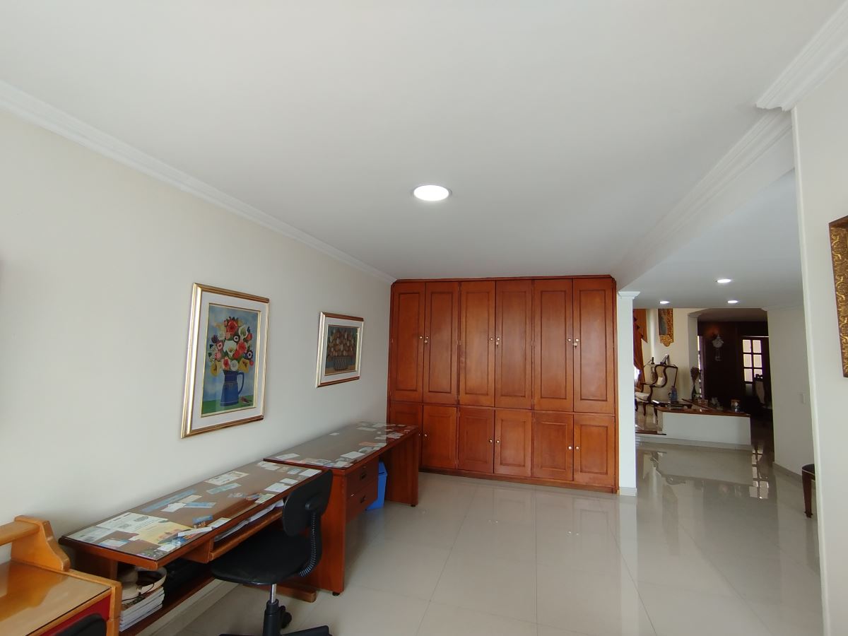 Casa en Arriendo - Bogota, PRADO VERANIEGO NORTE 3908
