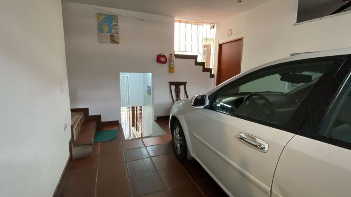 Casa en Arriendo - Bogota, SANTA BARBARA ORIENTAL 3939