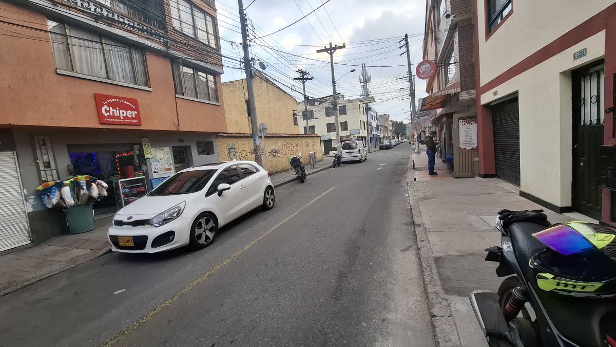 Local en Arriendo - Bogota, PONTEVEDRA 3608
