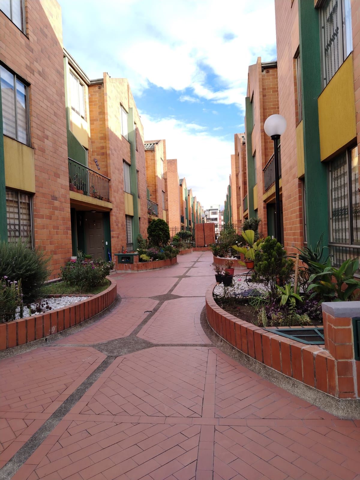 Casa en Venta - Bogota, TECHO 6172