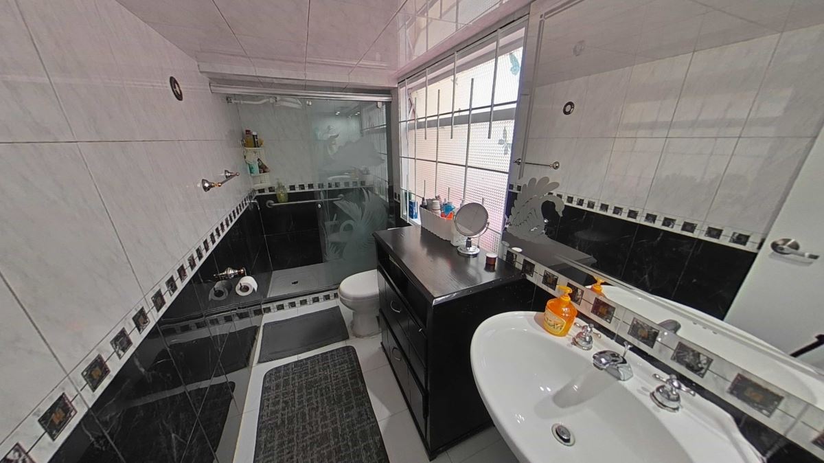 Casa en Venta - Bogota, MODELIA 2929