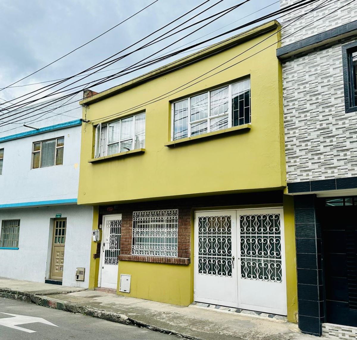 Casa en Venta - Bogota, BELLAVISTA OCCIDENTAL 5595