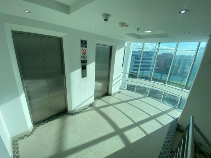 Oficina en Venta - Bogota, SANTA BÁRBARA 2377