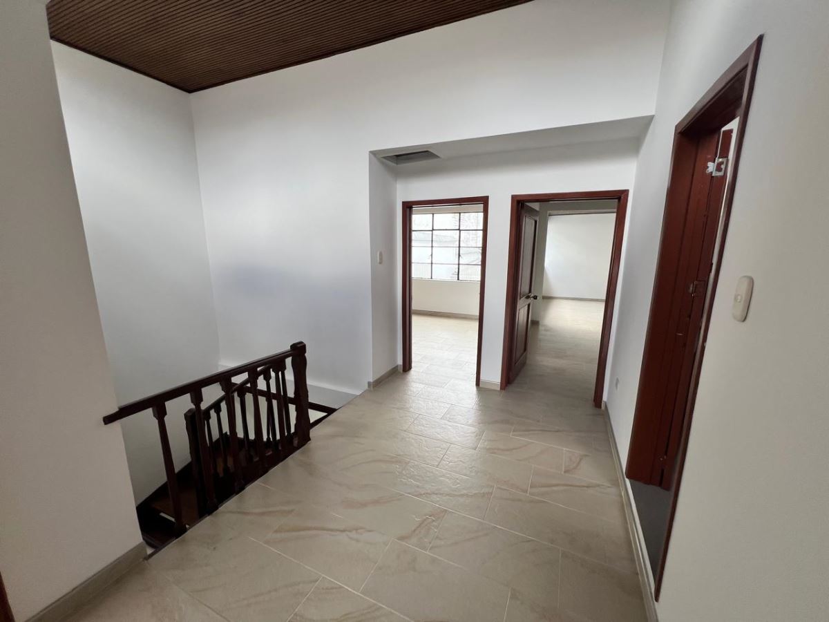 Casa en Arriendo - Bogota, SAN FELIPE 4959