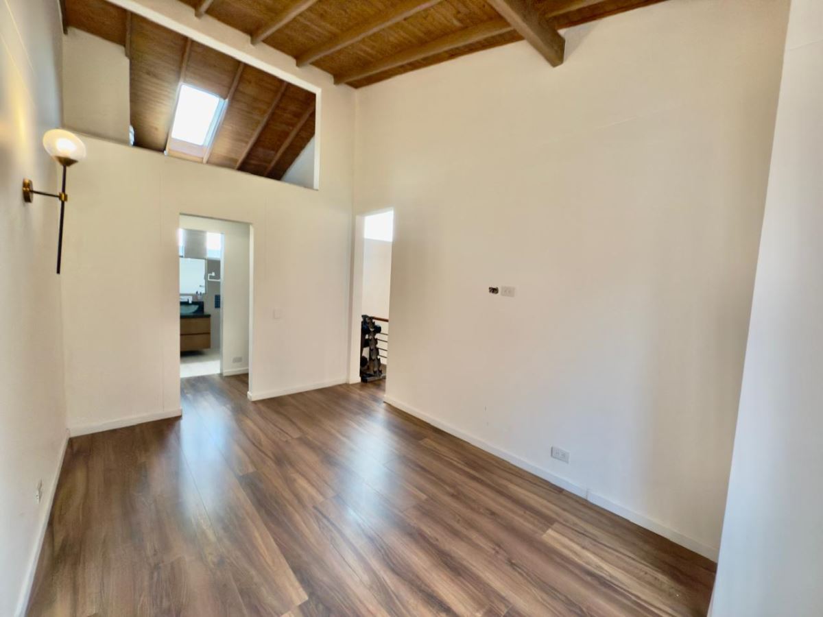 Casa en Venta - Bogota, GRATAMIRA 3796