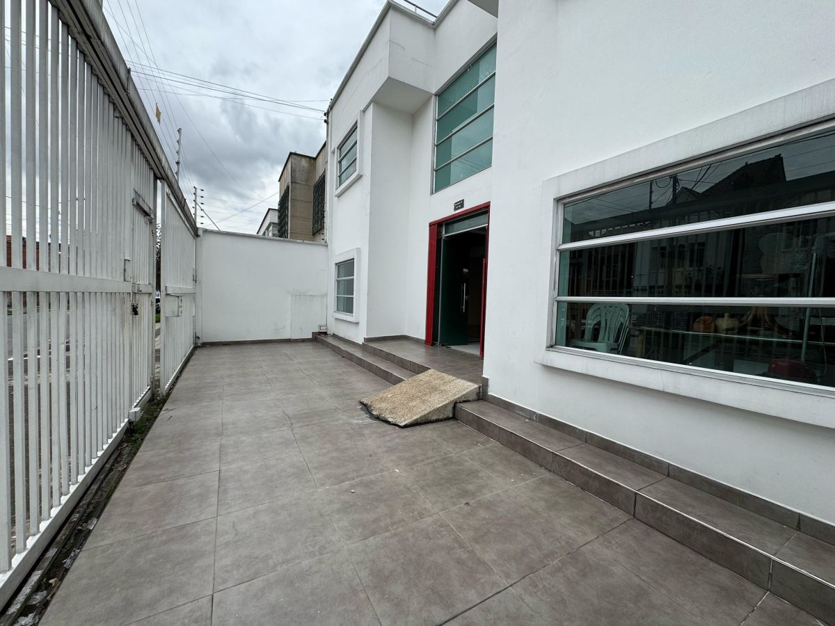 Casa en Arriendo - Bogota, QUINTA MUTIS 4200