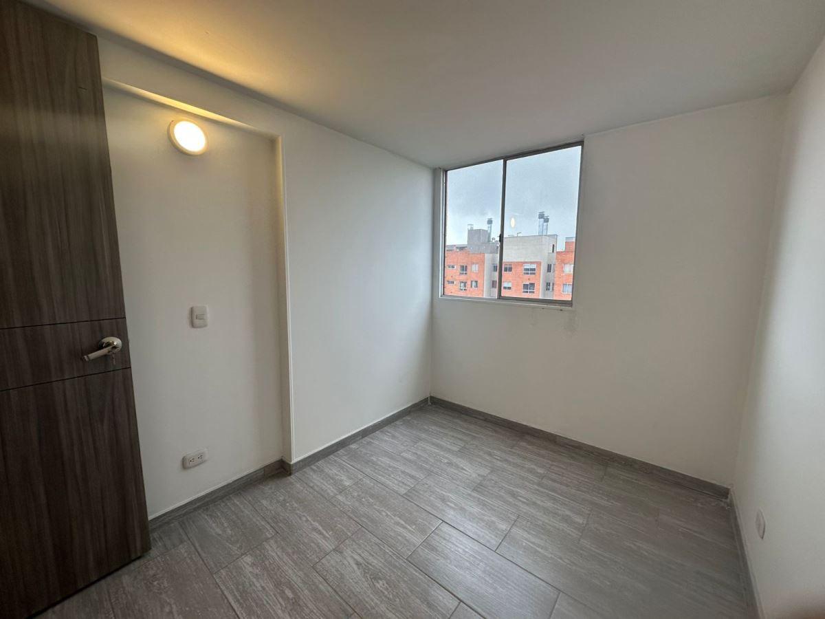 Apartamento en Arriendo - Bogota, CASTILLA 4518