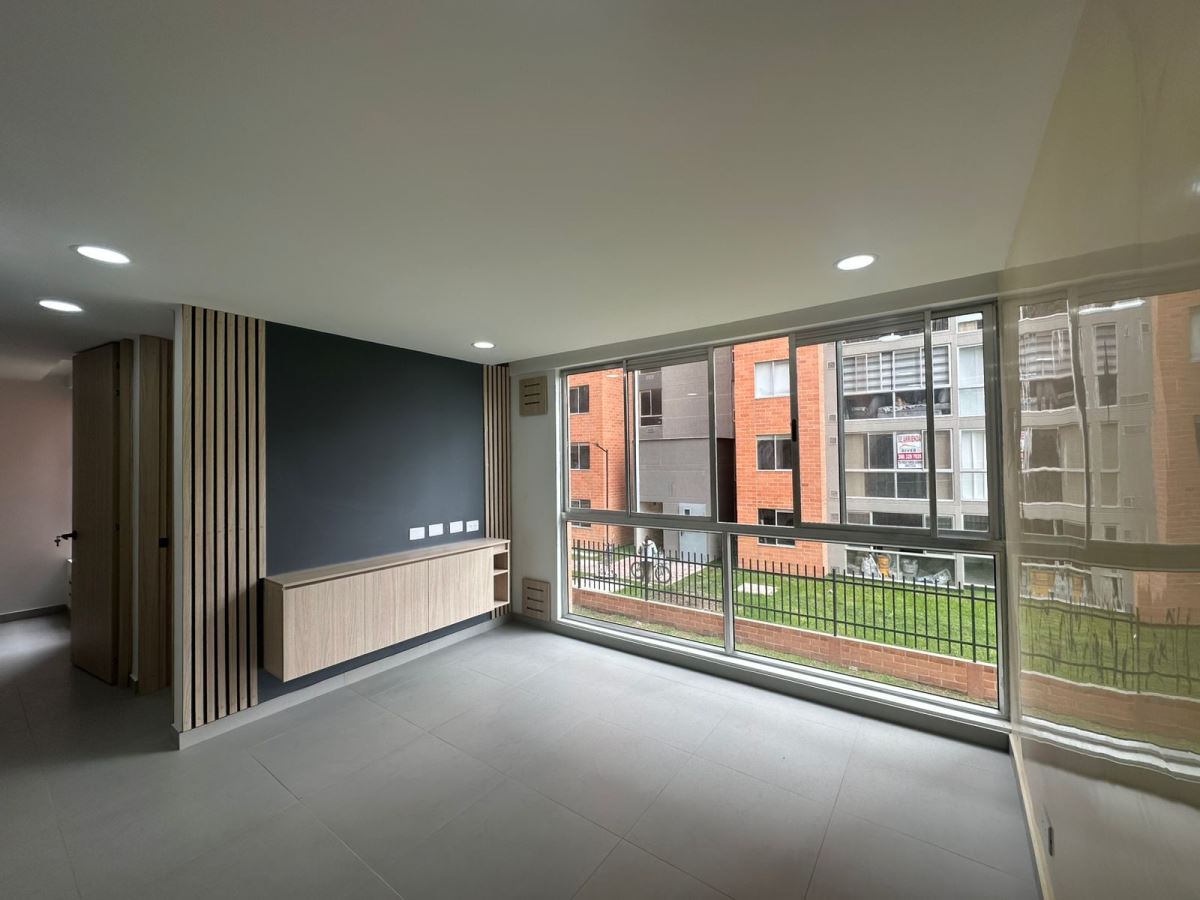 Apartamento en Arriendo - Bogota, HAYUELOS 4483