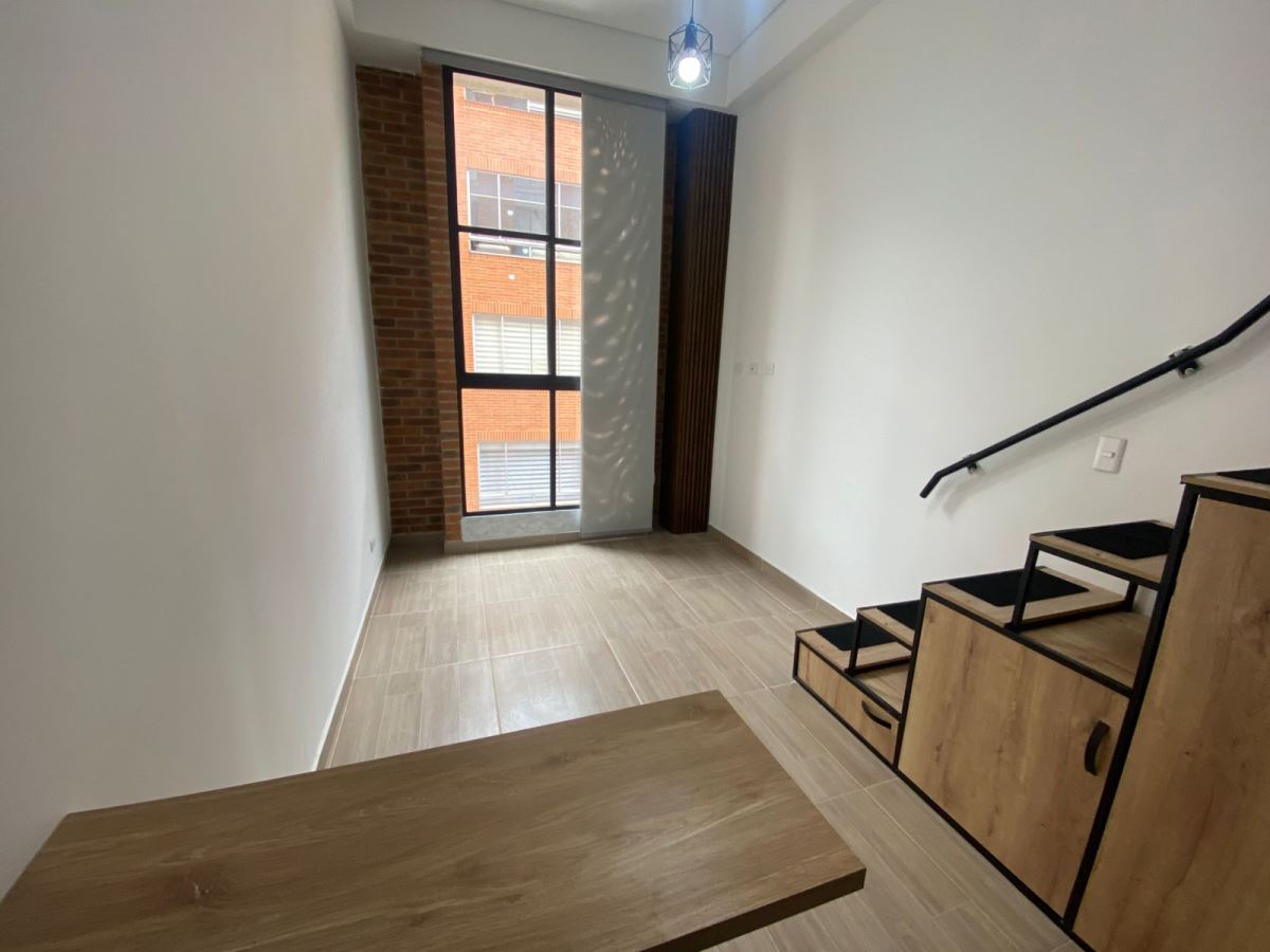 Apartamento en Arriendo - Bogota, LOS CEDROS 4342