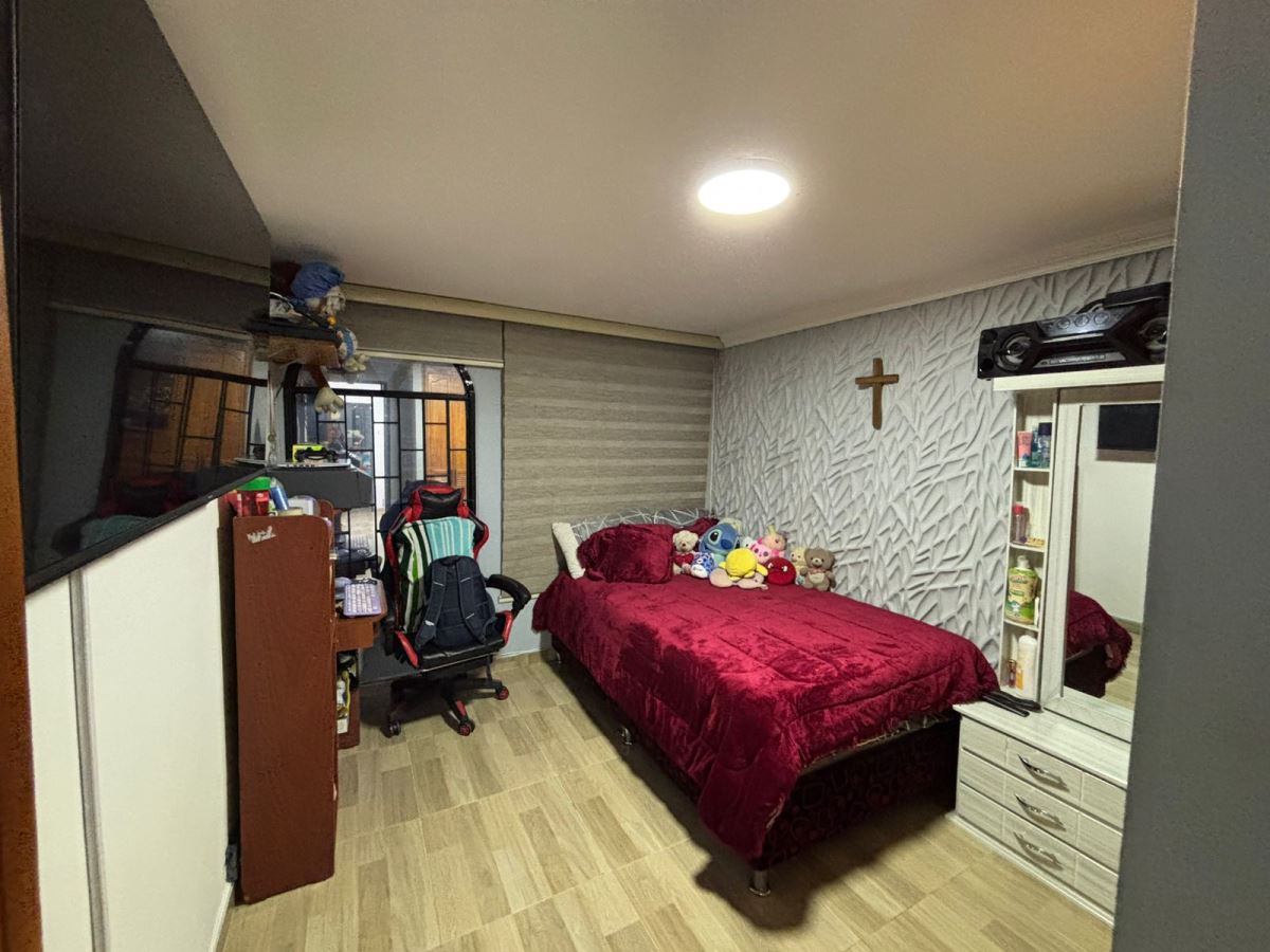 Casa en Venta - Bogota, LOMBARDIA 5176