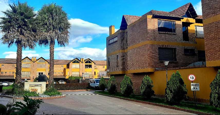 Casa en Venta - Bogota, NIZA 4275