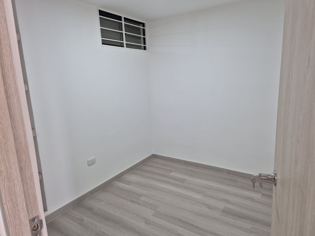 Apartamento en Arriendo - Bogota, EL REDIL 4677