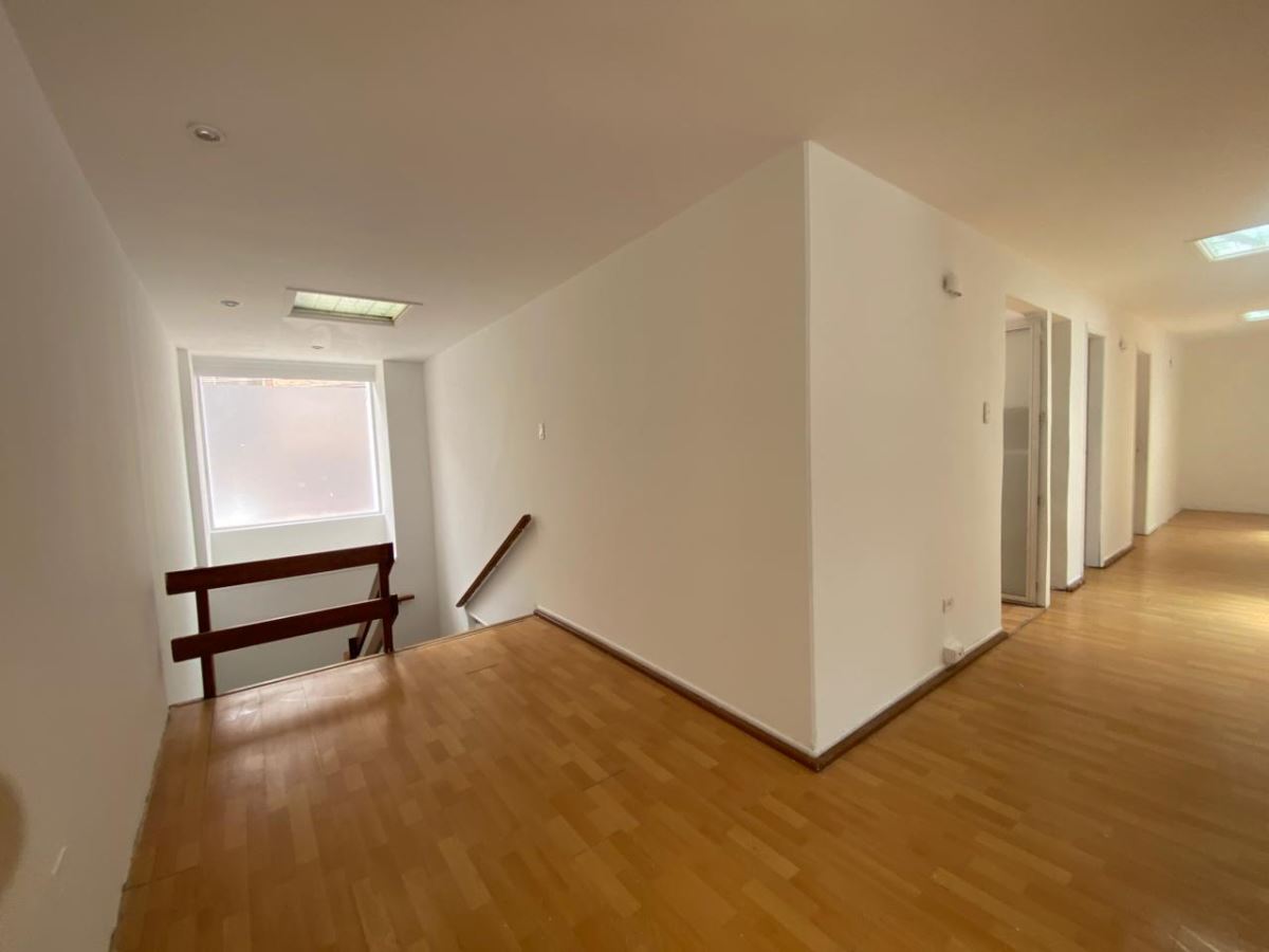 Casa en Arriendo - Bogota, LAGO GAITÁN 4445