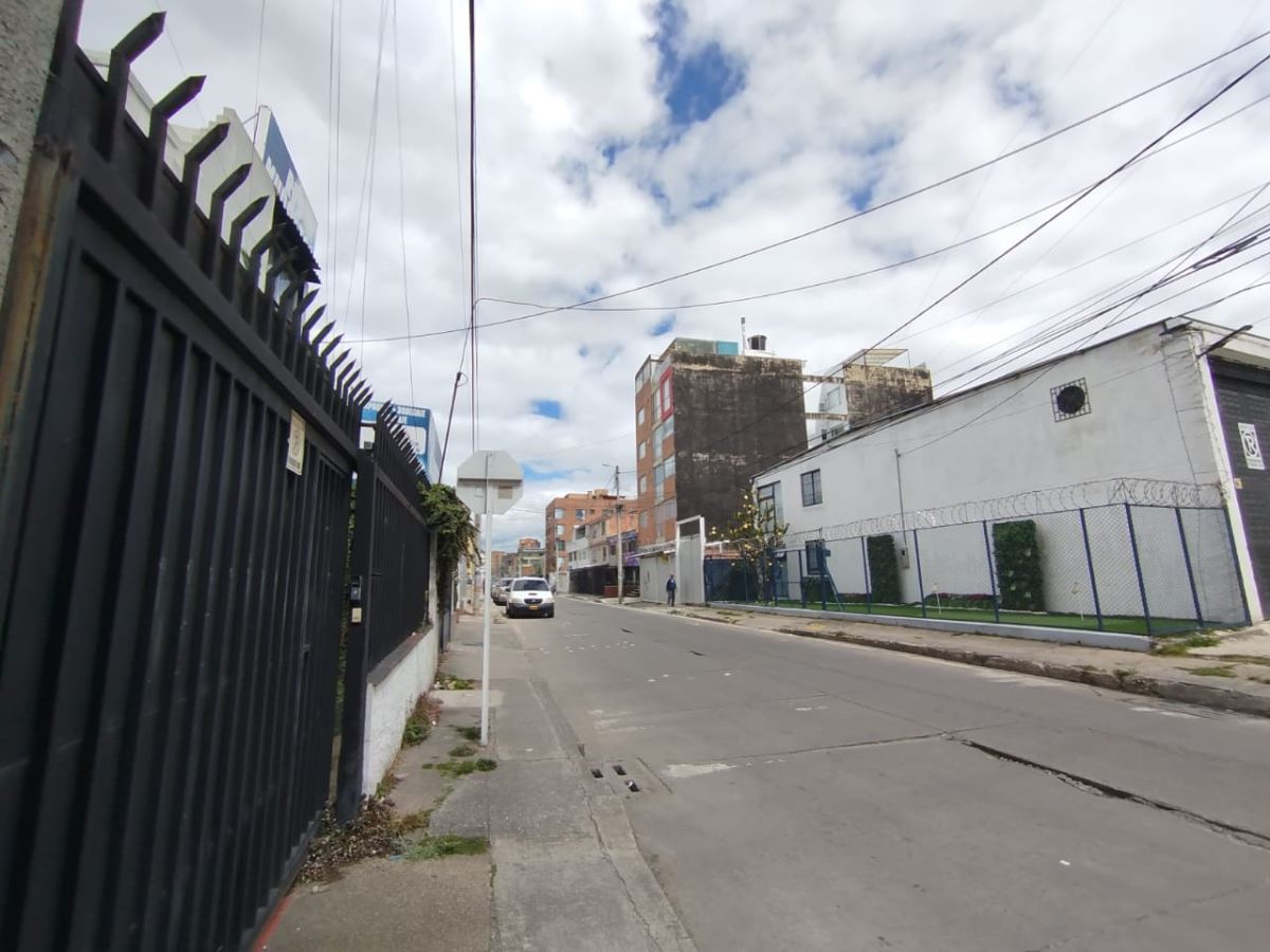 Local en Arriendo - Bogota, PRADO VERANIEGO 4919