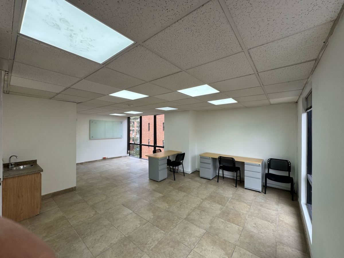 Oficina en Arriendo - Bogota, CHAPINERO NORTE 4833