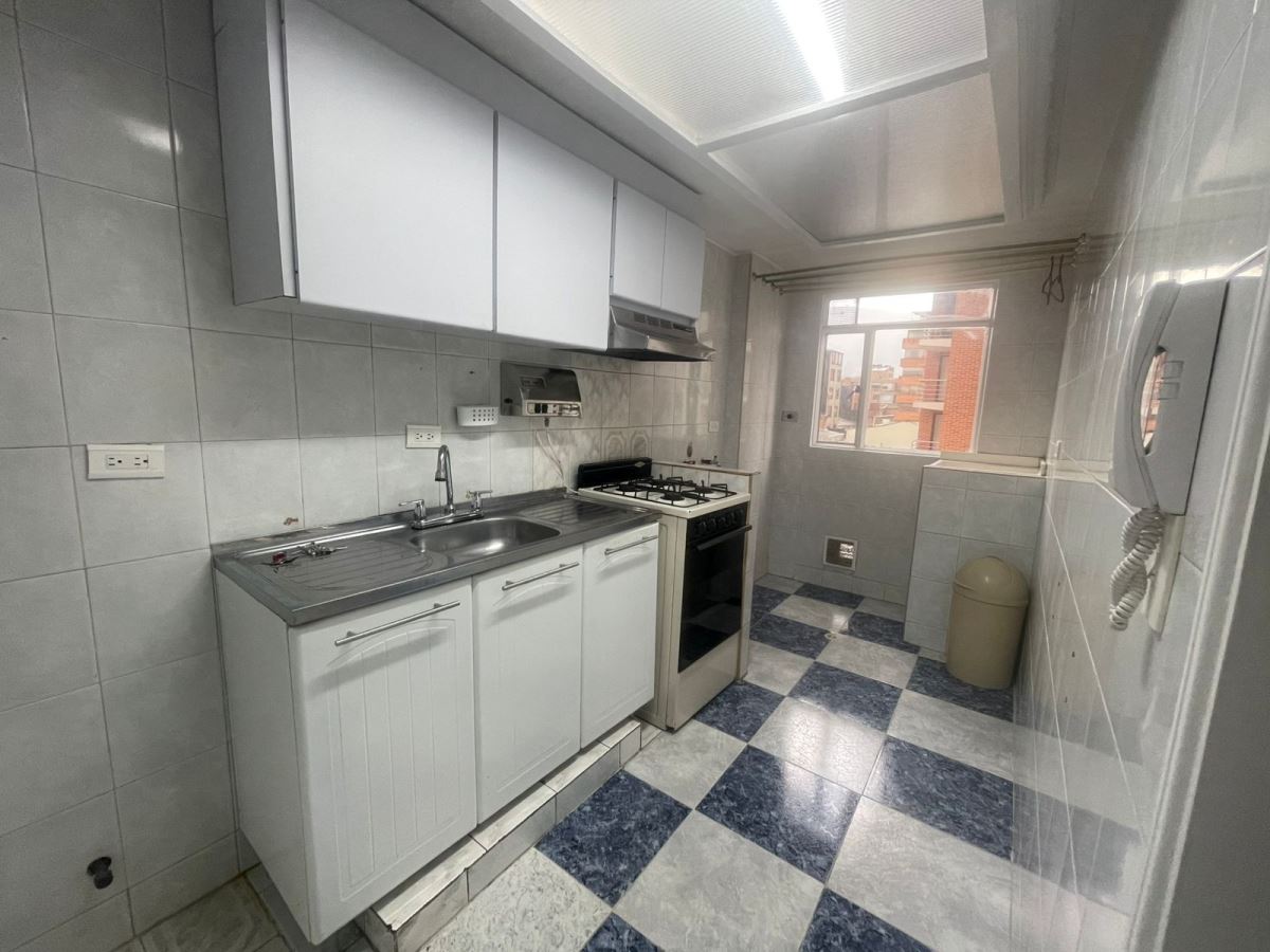 Apartamento en Arriendo - Bogota, CEDRITOS 5724