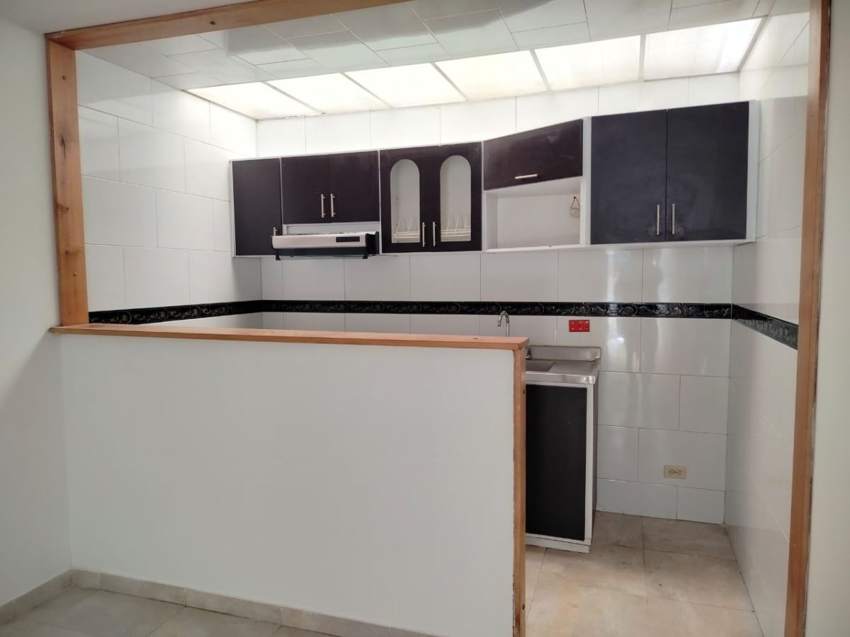 Casa en Venta - Bogota, SAN ANTONIO NORTE 4003