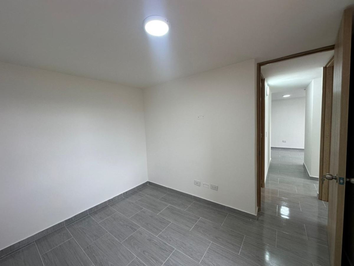 Apartamento en Arriendo - Bogota, LAS BRISAS 4686
