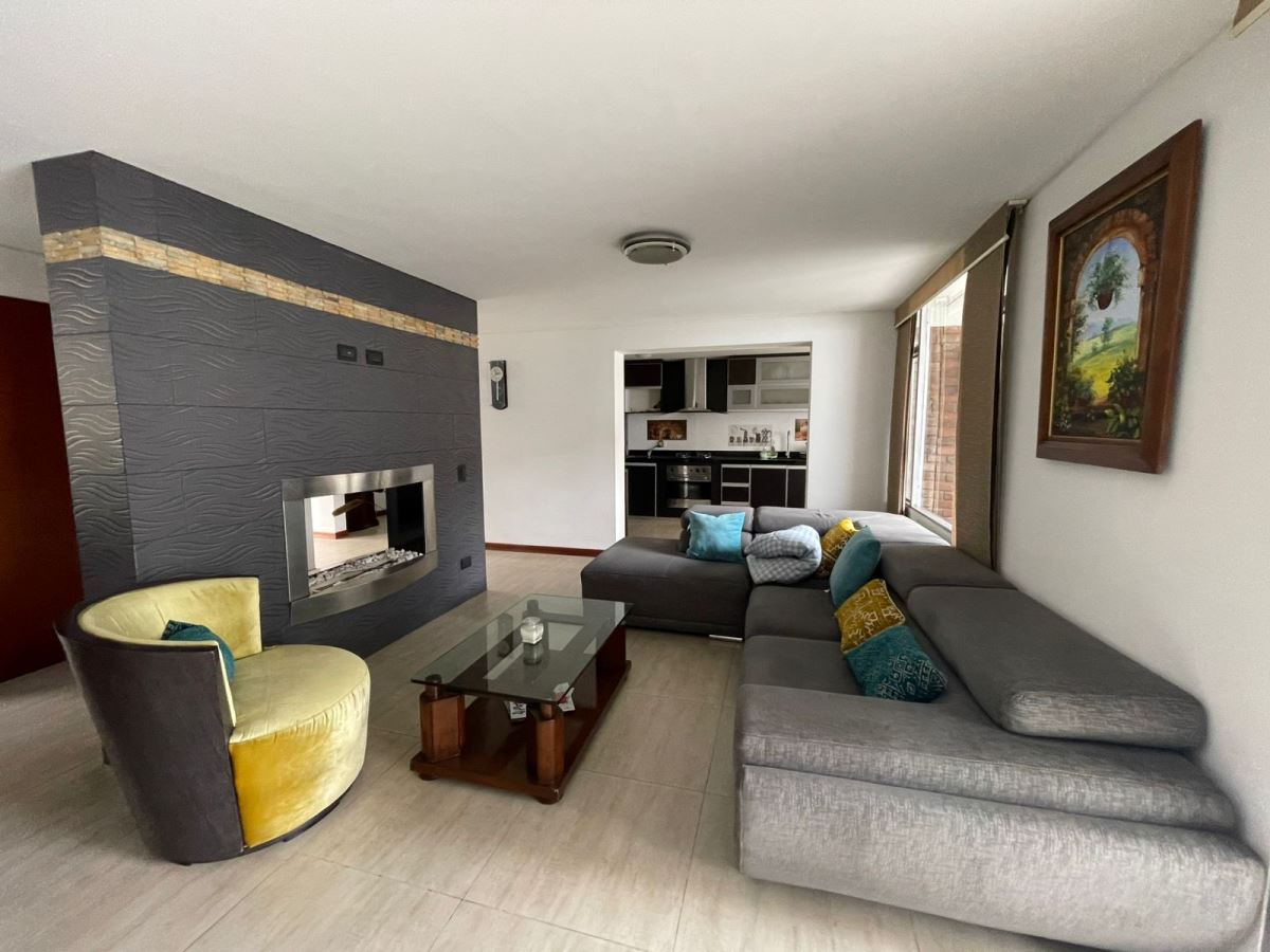 Casa en Venta - Bogota, LA ESMERALDA 5220