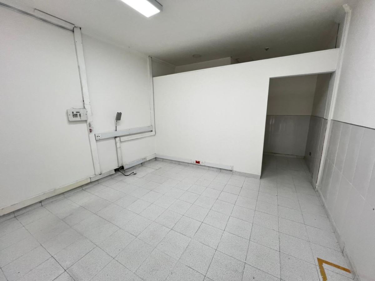 Local en Arriendo - Bogota, LAS NIEVES 5163