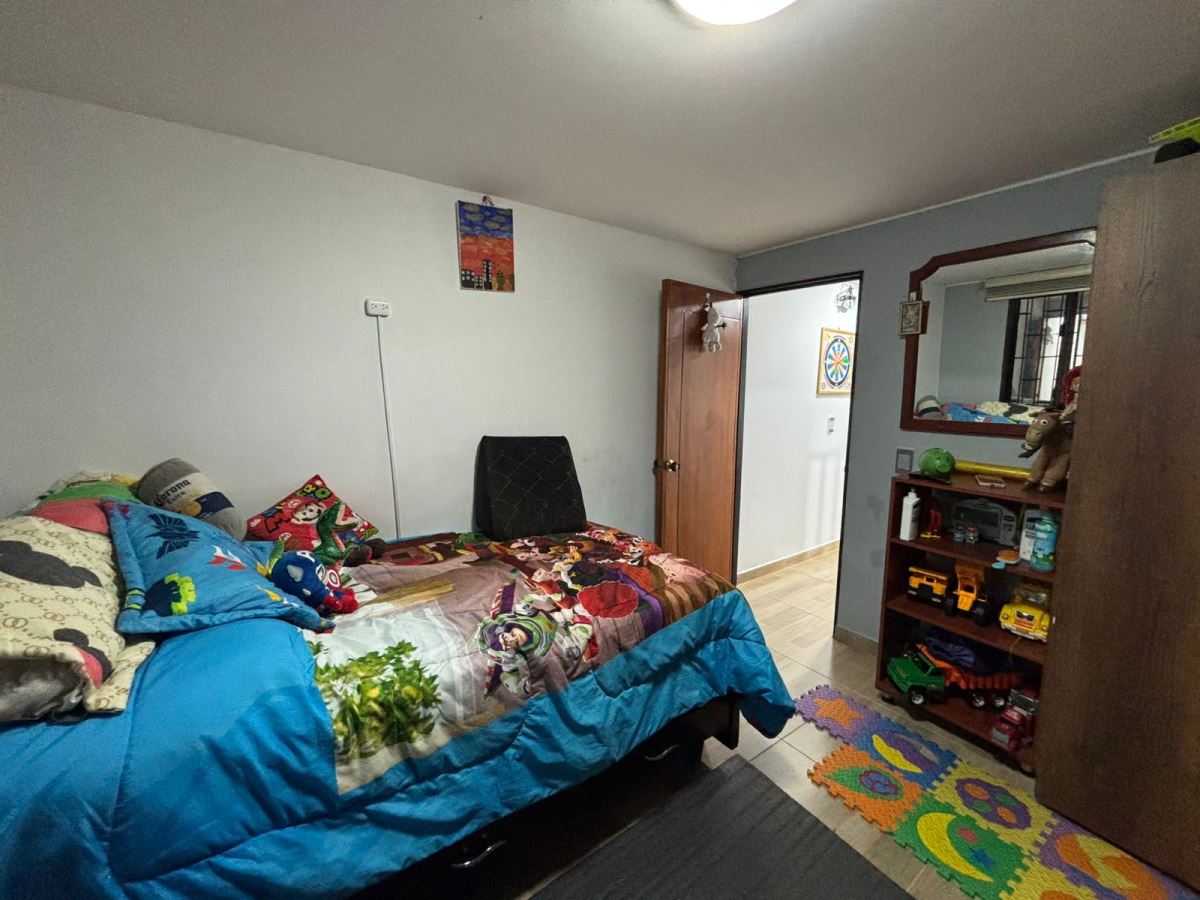 Casa en Venta - Bogota, LOMBARDIA 5176