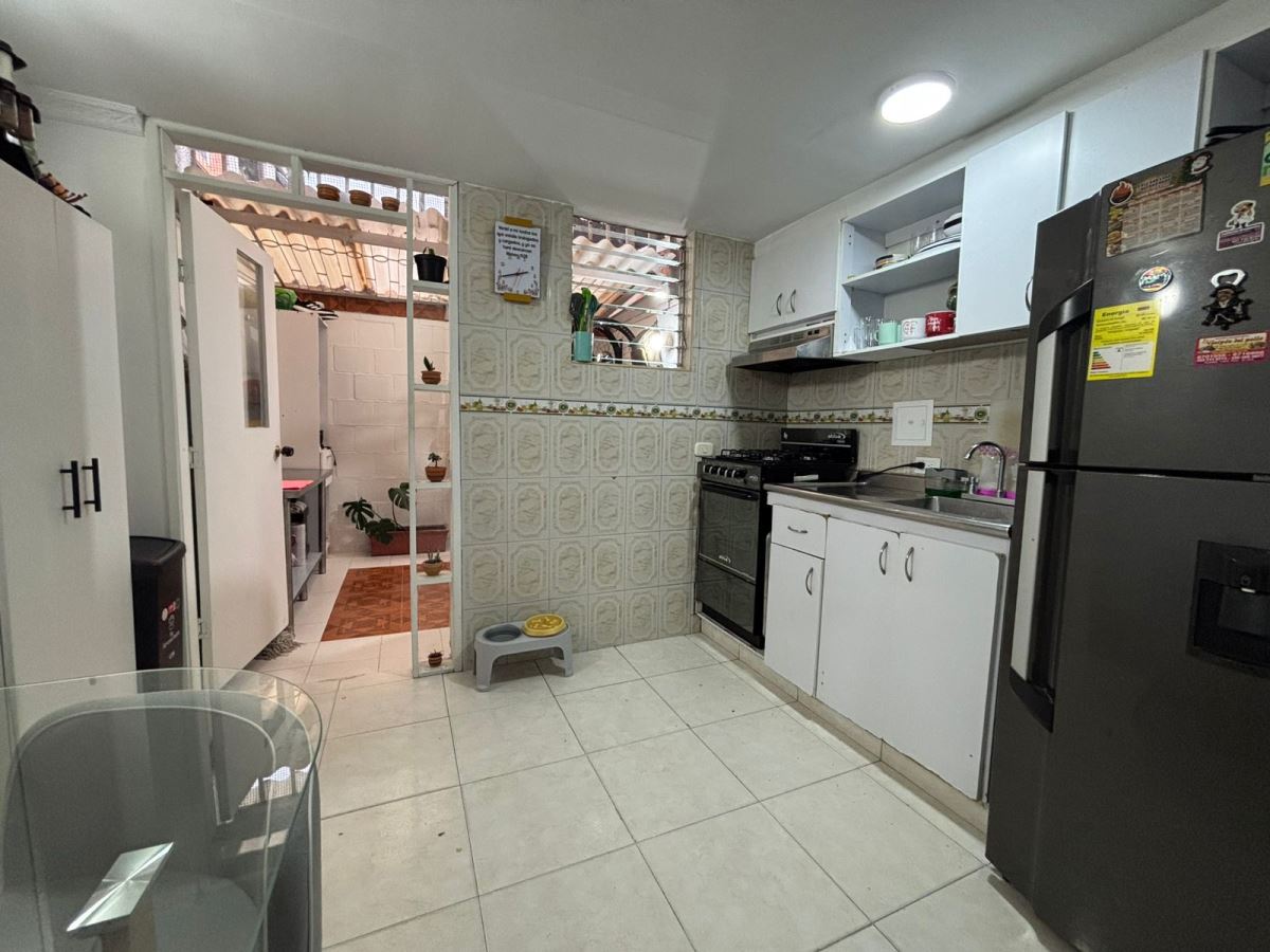 Casa en Venta - Bogota, SAN ANTONIO 5922