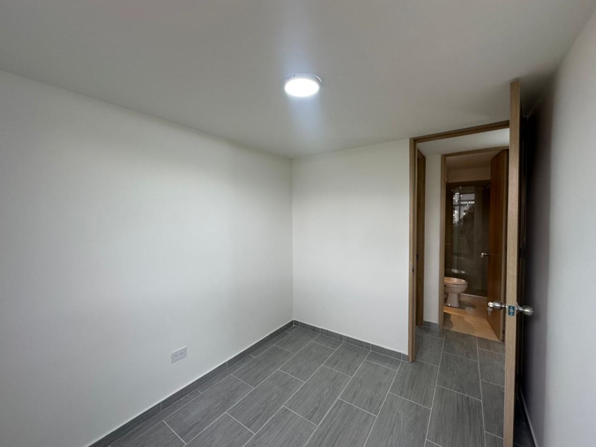 Apartamento en Arriendo - Bogota, LAS BRISAS 4686