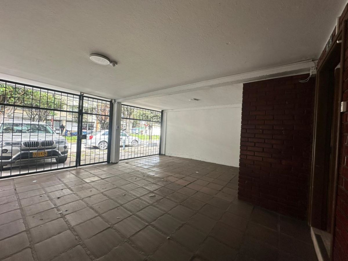 Casa en Venta - Bogota, POLO CLUB 5350